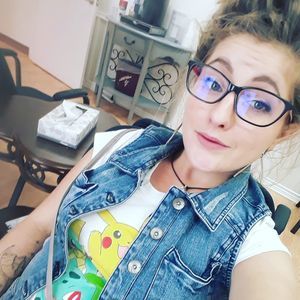 Meet your Posher, Stephany